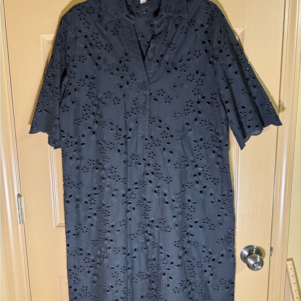 Black Casual Button Down Shirt with Subtle Pattern